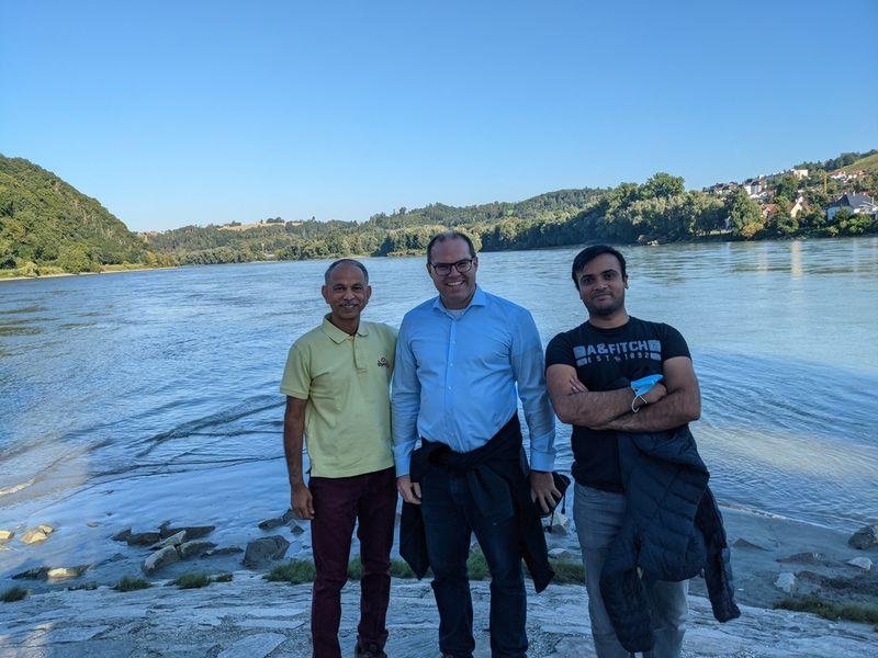 Visit Prof. Hemant Bhargava